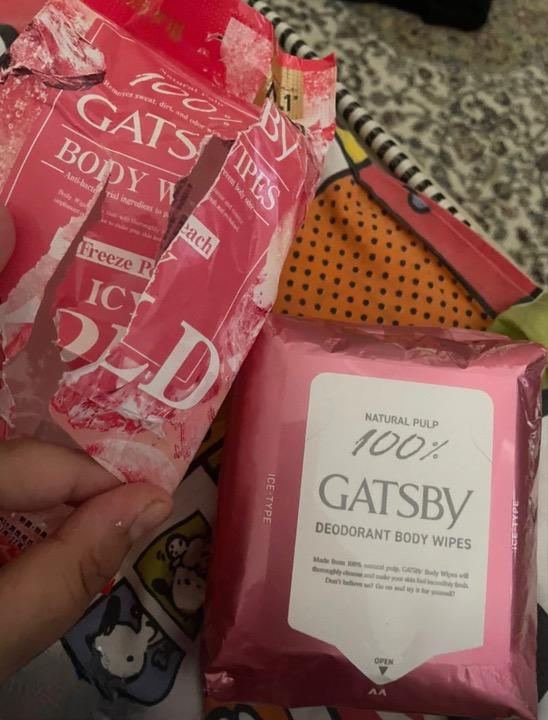 shoppingpills's tweet photo. girls! korang kena ada at least satu packet dalam kereta. bila berpeluh ketiak tu, masuk je kereta terus lap je dengan tissue ni. 

ni memang deodorant wipes. so peluh pun hilang, siap macam pakai deodorant dah. nak sembur2 time dah berpeluh selalunya rasa melekit

girls code 🫦 https://t.co/ttMljGWPfd