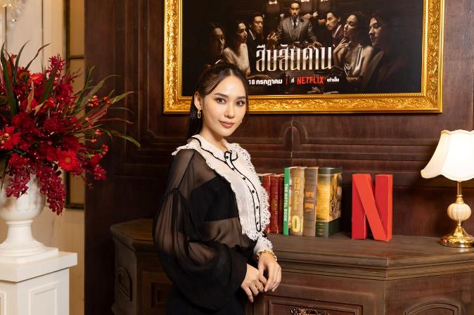 newsplusTH's tweet photo. Netflix เปิดม่านละครฉาวฉากใหญ่ ในงานเปิดตัว “สืบสันดาน” ผลงานดราม่าระดับพรีเมียมสุดแซ่บแห่งปี ที่จะแฉเบื้องหลังของ “ชนชั้นสูงสันดานรวย” https://t.co/UEvOJwNajm #newsplusTH https://t.co/TQYTka89t0