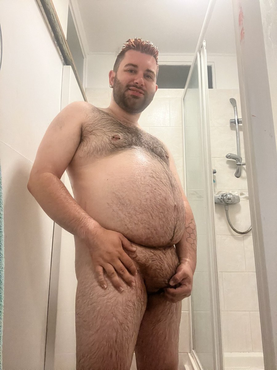 bagglesxox's tweet photo. This big belly bitch is fresh outta the shower

#gay #gayuk #gaybear #gaybelly https://t.co/Dgfmla4fzO