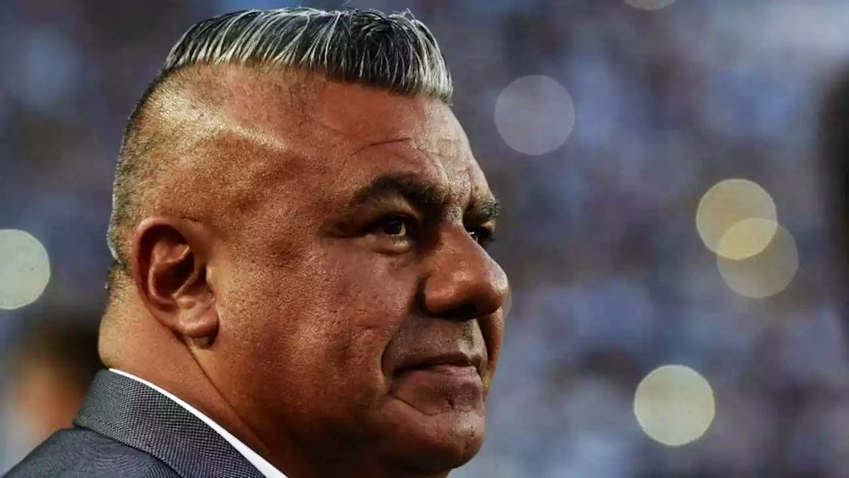 "La selección argentina es racista"

El presidente de la AFA: