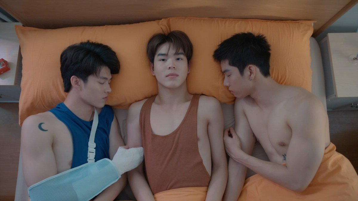 newsplusTH's tweet photo. ใครคือคนที่ใช่ ??? ริว (มีน-นิชคุณ) และ อะตอม (แฟรงค์ ธนัตถ์ศรันย์) งัดไม้เด็ด เปิดศึกชิงเซ็น (ปิง-กฤตนัน) ใน The Rebound เกมนี้เพื่อนาย’ Ep.7 https://t.co/9gR7bpIFkC #newsplusTH https://t.co/dW6tk0Hmjs