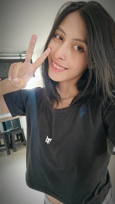 Tengan una muy bonita noche...  Y ap&oacute;yame con un repost... https://t.co/6qzhbiYi8Q