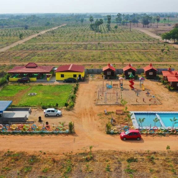 Sureshalakavath's tweet photo. 🌲🌲🌲🌲        Farmland 🌲🌲🌲

World famous Jain temple కొలనుపాక ,ఆలేరు
వరంగల్ హైవే just 10 Km 
గజం కేవలం 4499/- రూపాయలకు మాత్రమే...
యాదగిరిగుట్ట కేవలం 18 km మాత్రమే 
  Total layout 30 "feets Roads

More enquirys &amp; details Call : 8106315357

#GHMC #Hyderabad https://t.co/JnaH9FkAGL