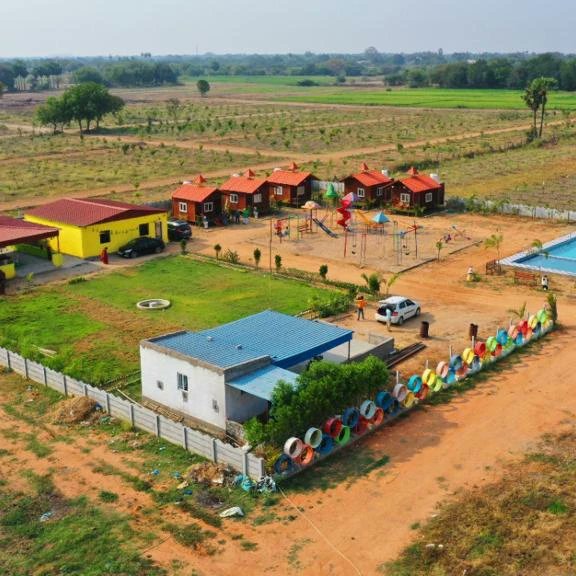 Sureshalakavath's tweet photo. 🌲🌲🌲🌲        Farmland 🌲🌲🌲

World famous Jain temple కొలనుపాక ,ఆలేరు
వరంగల్ హైవే just 10 Km 
గజం కేవలం 4499/- రూపాయలకు మాత్రమే...
యాదగిరిగుట్ట కేవలం 18 km మాత్రమే 
  Total layout 30 "feets Roads

More enquirys &amp; details Call : 8106315357

#GHMC #Hyderabad https://t.co/JnaH9FkAGL