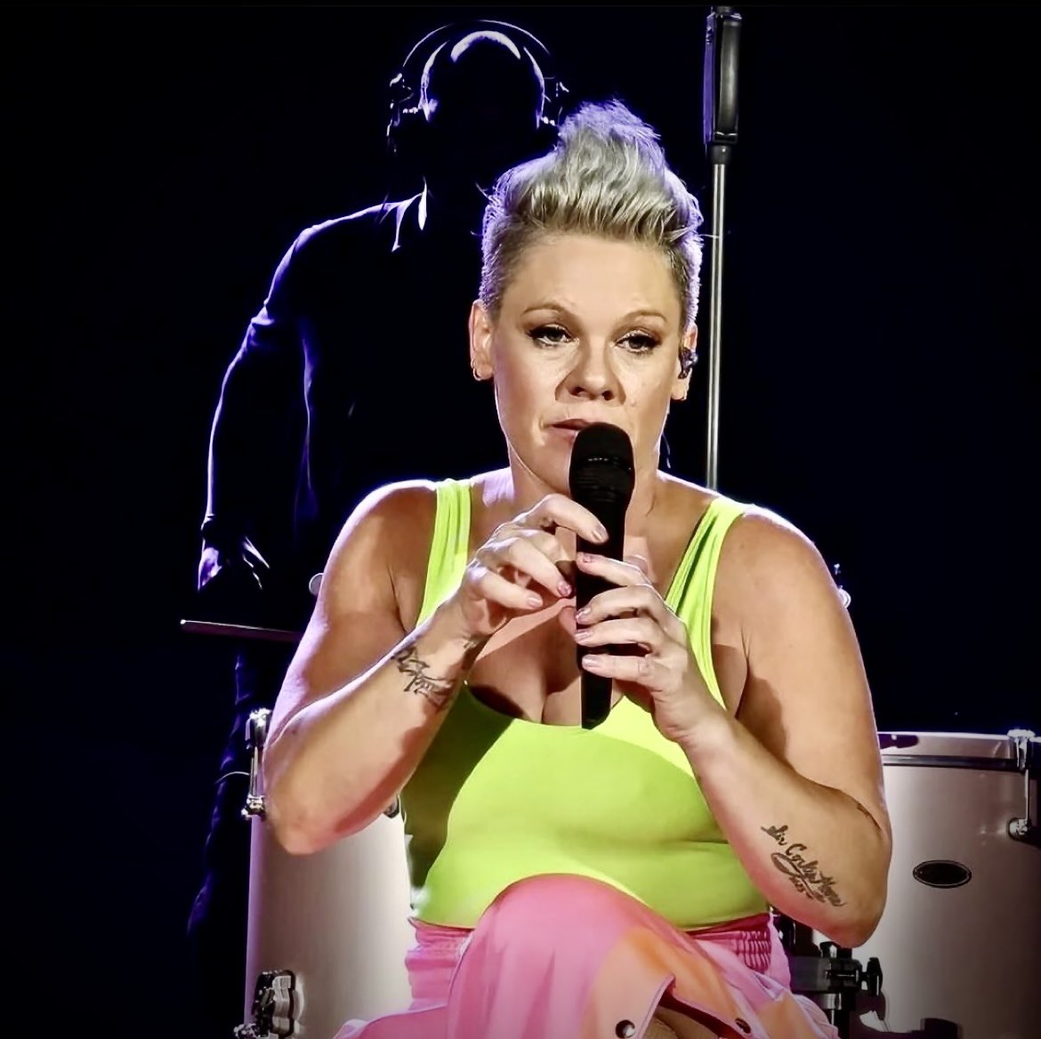 Brian Frasier-Moore (@brianfrasierm) on Twitter photo Always got your back P!nk π―
Credit: <a href="/sternberg/">Daniel Sternberg</a>.josef
#summercarnivaleurope2024
#bfmworld #bfmworldinc Always got your back P!nk π―
Credit: <a href="/sternberg/">Daniel Sternberg</a>.josef
#summercarnivaleurope2024
#bfmworld #bfmworldinc