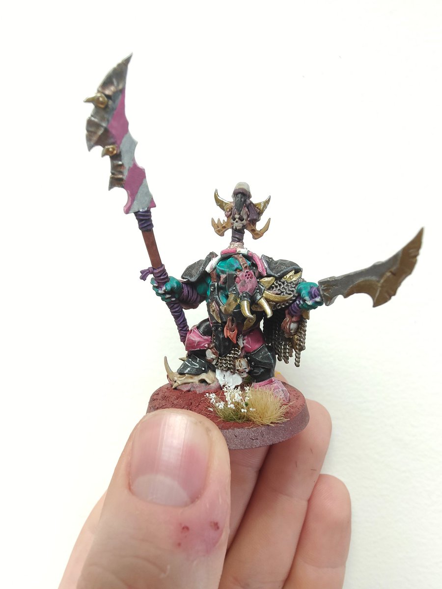 HunteraManMan's tweet photo. @VincentKnotley Pink orcs and black/teal necrons checking in https://t.co/CymDCJCKSD