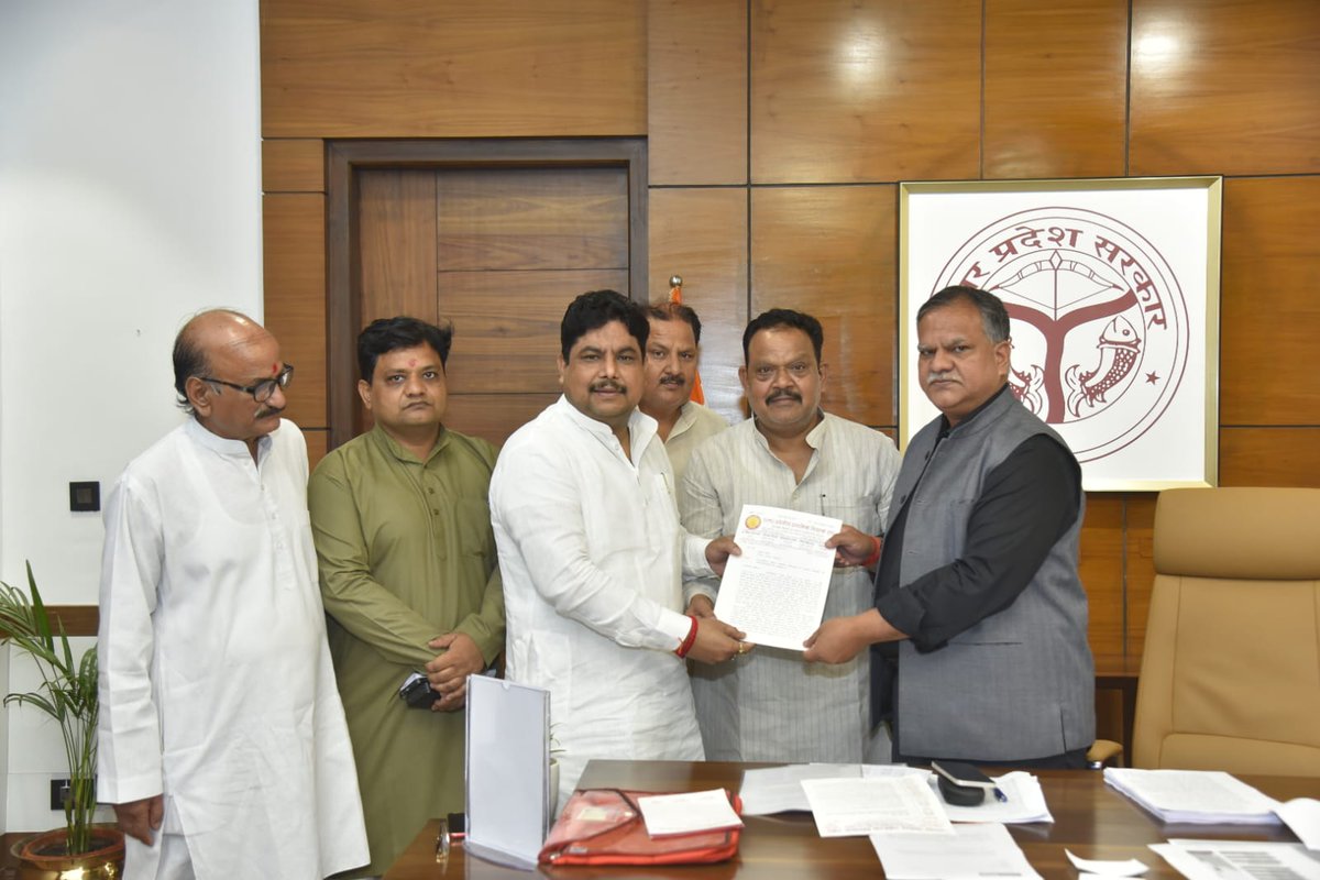 #standwithdcsharma