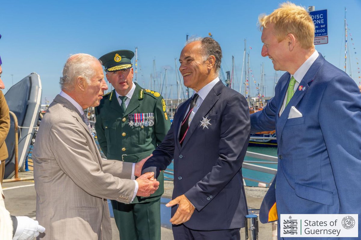 SJARS_Guernsey's tweet photo. 📸 Official photos from the Royal visit. HM King Charles meets the Chief Ambulance Officer, Knight Commander and member of the Flying Christine volunteer crew. #Guernsey #FCIII30 @StJohnINTL @StJohnEngland @AACE_org @ParamedicsUK @TASCharity @RoyalFamily https://t.co/DUq4i5A8Zx
