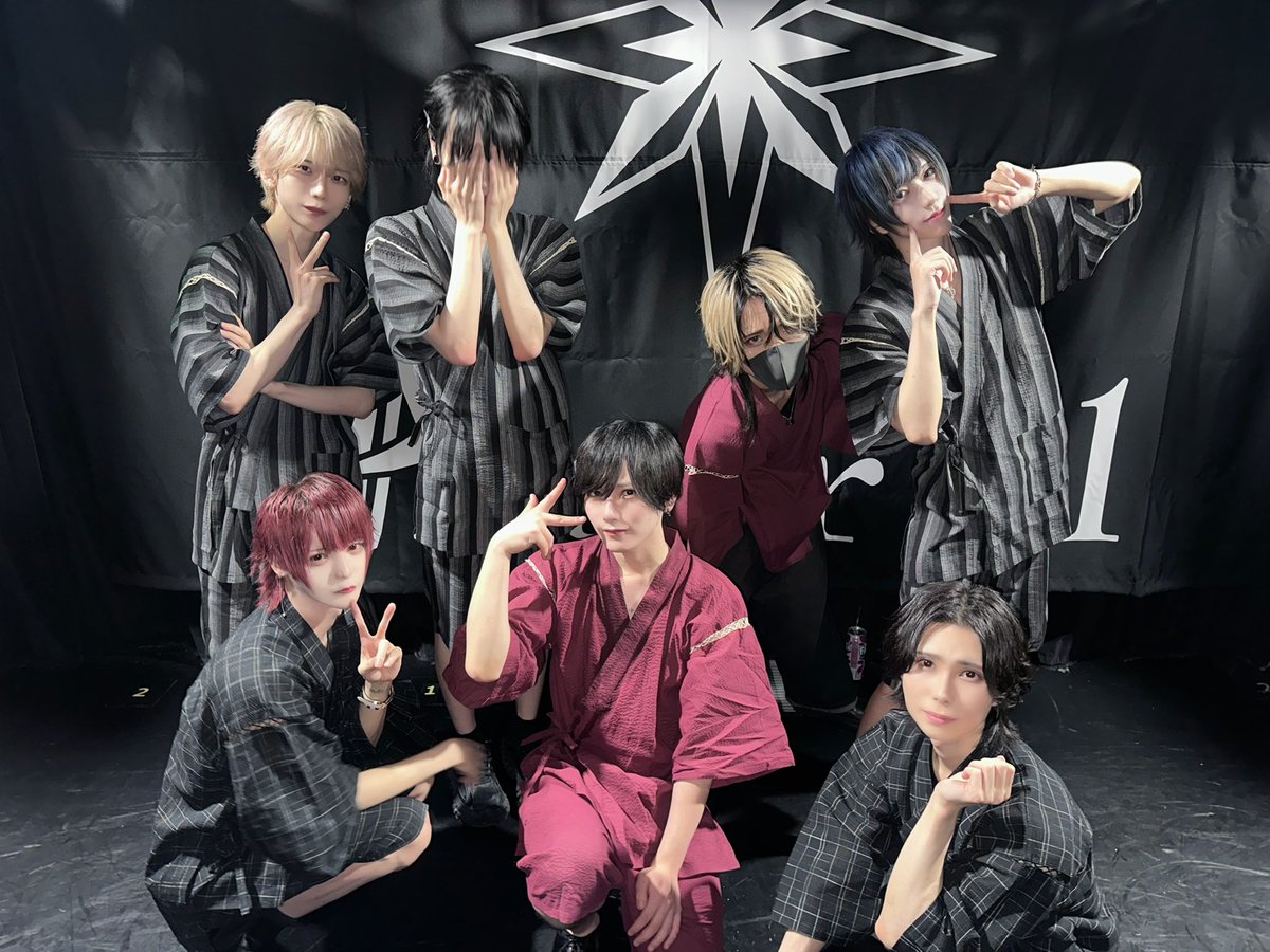 Astral_info_'s tweet photo. ︎ ✩︎ ✩︎ ✩ ┈┈┈┈┈┈┈┈┈┈┈┈┈┈┈

星霜〜番外編！大阪公演にご来場いただきありがとうございました💫💫

新体制初の遠征ライブ
とても素敵な思い出ができました!!♡

次回の大阪公演は
【9/13(金)】となります💭
パワーアップしたAstralをお楽しみに✨️
(※詳細は後日Xにて投稿)

┈┈┈┈┈┈┈┈┈┈┈┈┈┈┈ ︎ ✩︎ ✩︎ ✩