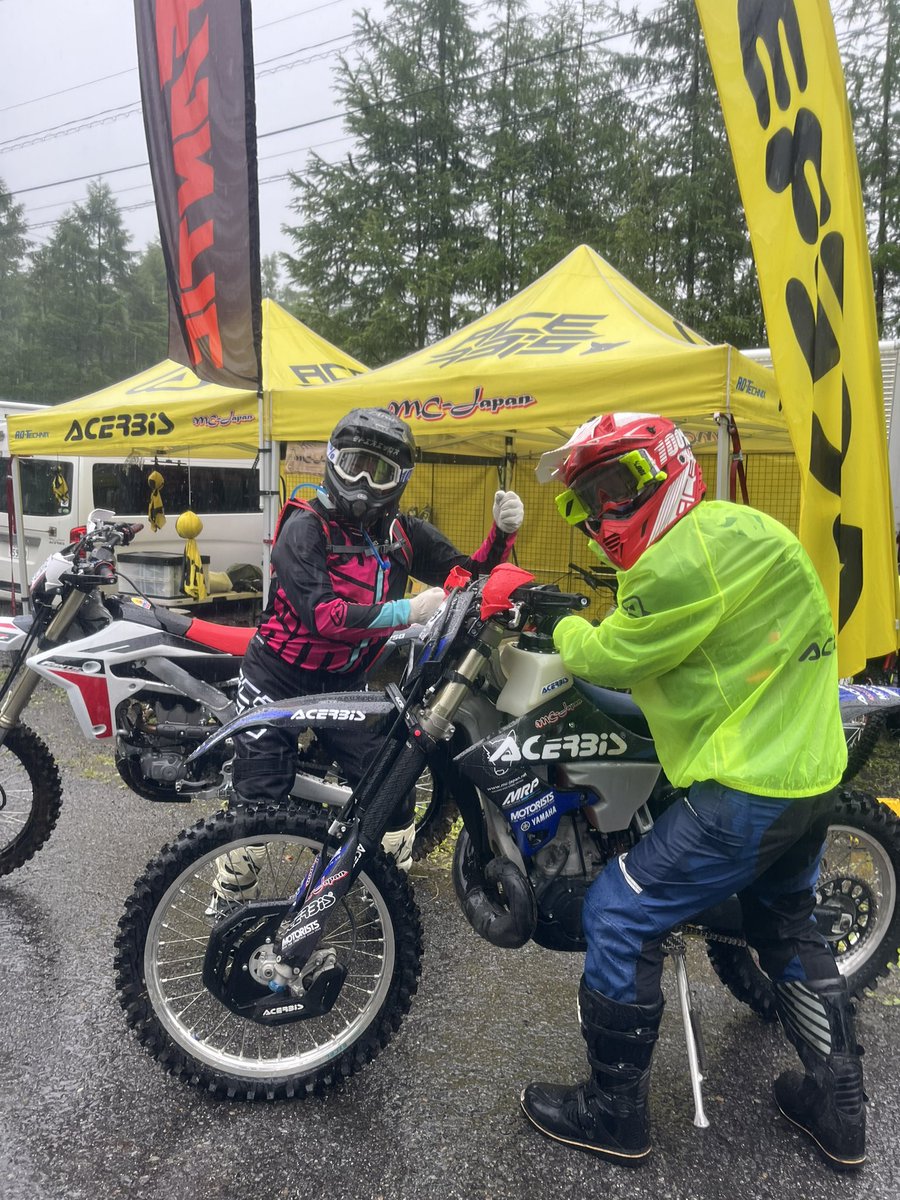 motosx1010's tweet photo. 週末は #wexwest に参戦して来ました
実は #jncc 系レースに参戦するのは初めてで(スタッフは出てます)それも大雨でしたが #アチェルビス でお世話になっている #mcjapan さんのサポートでエンデューロレースの楽しさを再確認出来ました! https://t.co/pLf81DHkXS