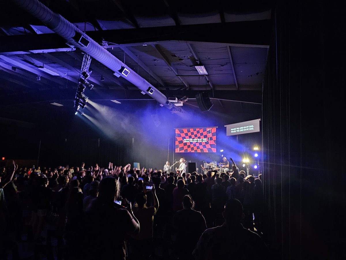 CraveyAnnabelle's tweet photo. Life has been non-stop lately. I get to come out to church camp and grow closer to our amazing God this week.  The first night of worship tonight was great. Please keep all of the students and leaders in your prayers. @amntx16u @AMNTX18u @Nimitz_Softball #OurGodIsAmazing https://t.co/NtRi3qpji9