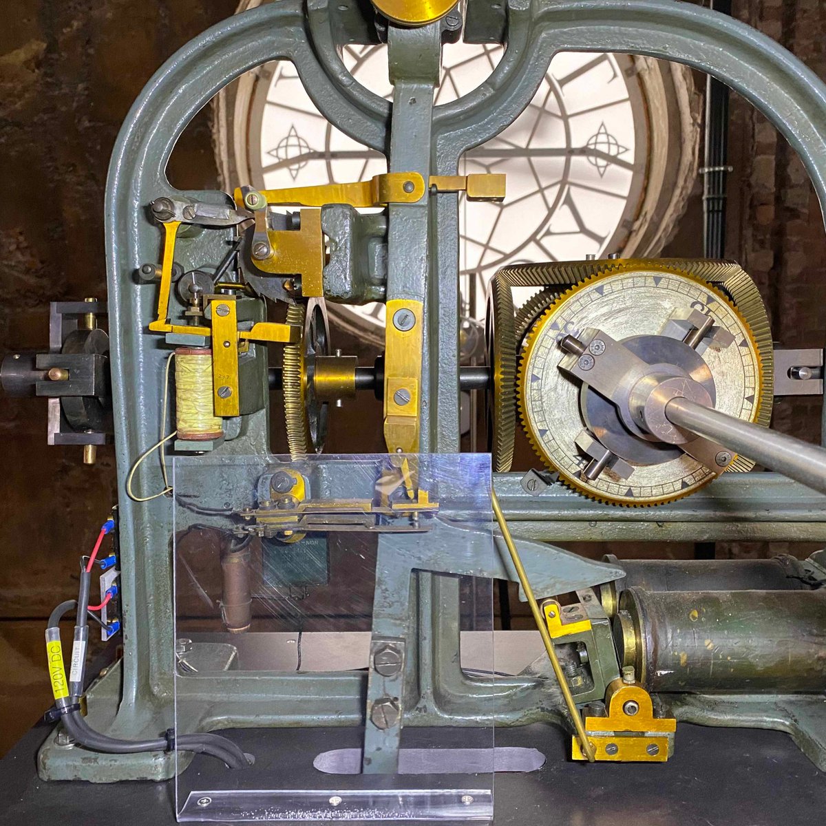 SmithofDerby's tweet image. The #factoryclock restoration at the site where Terry&apos;s Chocolate was made.
⁠
Prior to our restoration work, the clock had remained stationary for 18 years since 2005, when production moved away from the York site.⁠
⁠
#tickingagain #terrysfactory