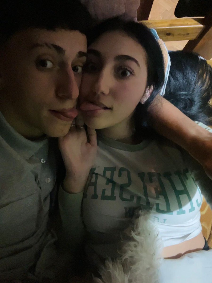 Pasamos muchas cosas pero el amor que te tengo no lo mata nada ni nadie.
  Le pido a Dios que seas mi compañera toda la vida, te amo mi loquita 😍❤️