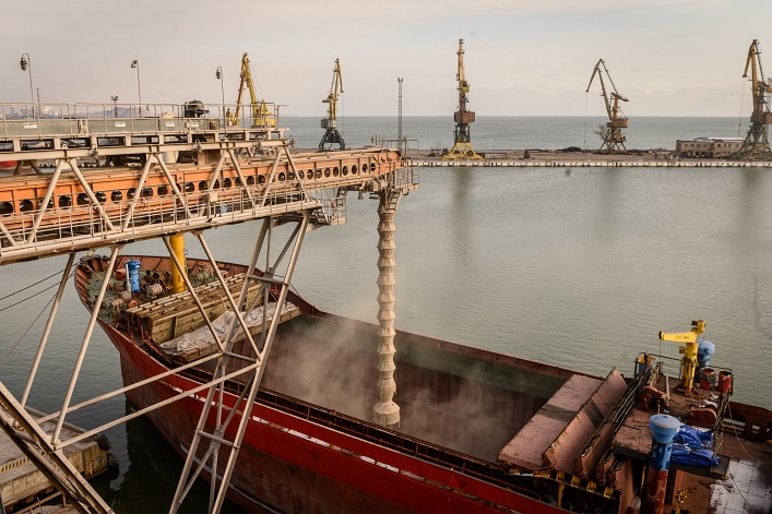 theUBN's tweet photo. In almost a year of operation of the #UkrainianCorridor, 57.55 million tons of cargo were transshipped in the ports.2,059 ships exported goods to 46 countries, including 39 million tons of agricultural products. In addition, #ContainerTransportation have been restored. https://t.co/mUlGW2YrBk