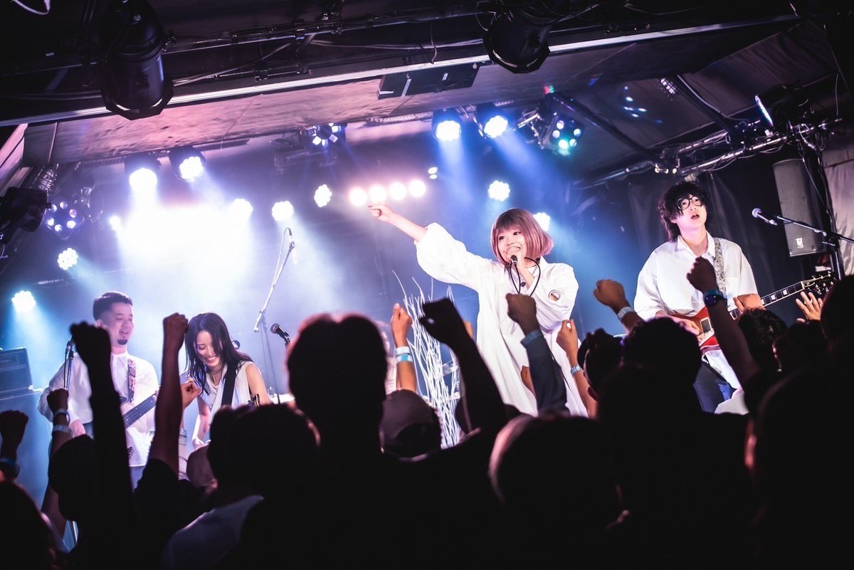 cna2021's tweet photo. ✨満員御礼✨
7/16「COCKTAIL Unique」@CLAPPER_Osaka 

沢山のご来場、ありがとうございました！最高の1日になりました！
様々なサプライズや、著名なバンドマン達との共演、きっと楽しんで頂けたと思います🥂
Cakes n' Aleは制作期間に突入しますが、止まる気は無いのでこれからの活動もお楽しみに✨ https://t.co/47NxL5xElv