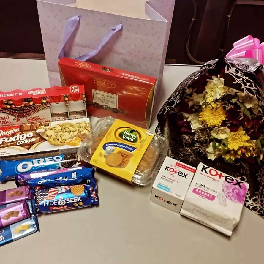 The_RedCareBox's tweet photo. Period got you down 😔🤧
Our care packages are like a hug in a box 💝🎁! 
Packed with goodies for an easier, happier flow.😉🏵️🌞

Order yours today and say "see ya later" to period woes!

DM us or call us to get started! ☎️

#PeriodCare
#SelfCare 
#HappierPeriod
#TheRedCareBox💝 https://t.co/SeCqVcB1or