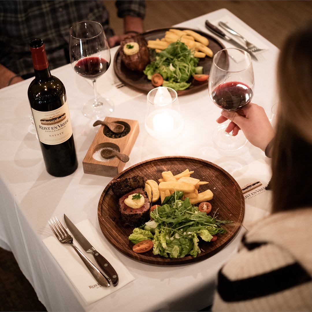 The Winemaker's Lunch is available at the Rust en Vrede Tasting Room throughout the winter! Join us for wine tasting or lunch. There is no need for reservations. 🥩 🍷