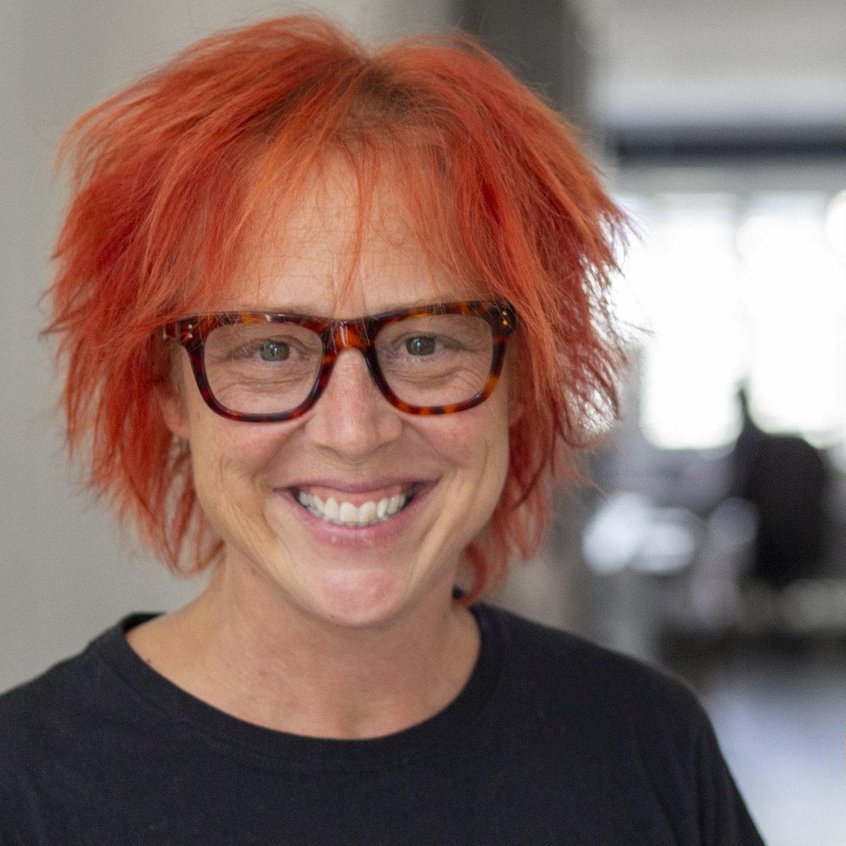 NEW EP! Hilde Hinton chats about why her work polarises people, why Lego is an important part of her writing process, how novels can make space for big topics like mental illness &amp; suicide, how AI has revolutionised her research, why she formulated a 3-book plan, and more!