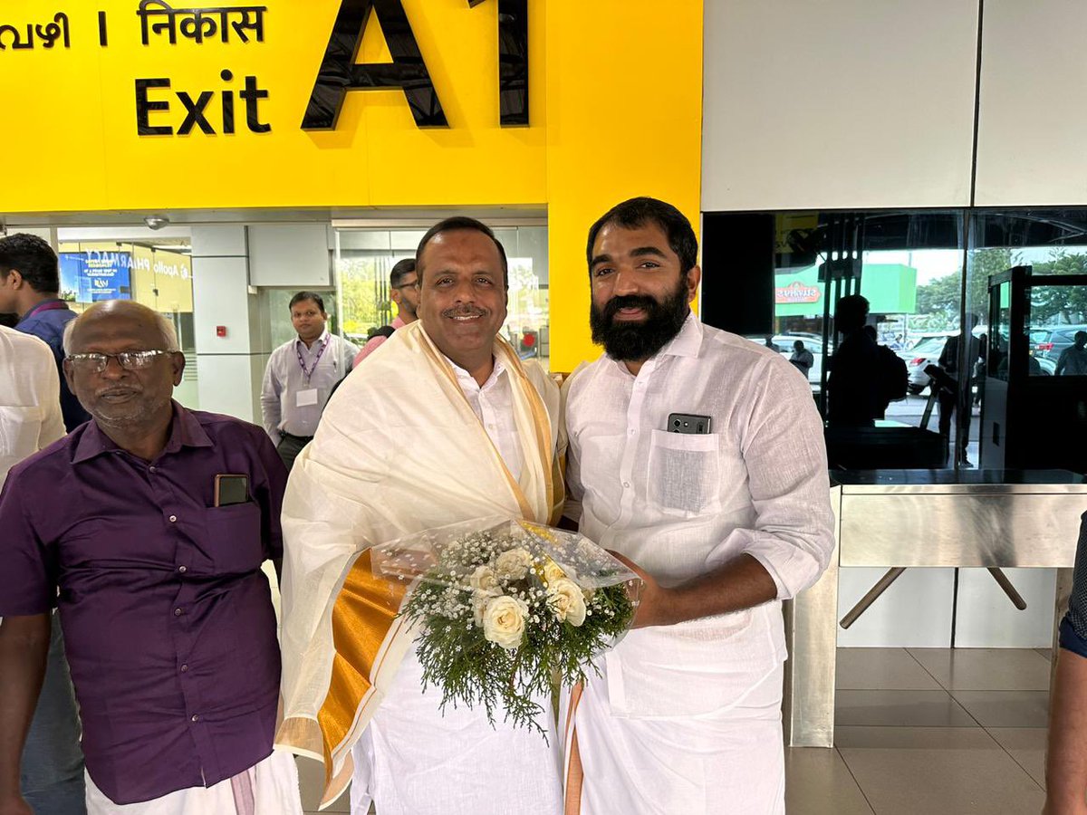 Grateful for the warm welcome by Chandy Oommen , MLA Puthuppally Assembly constituency. Will be inaugurating a three-day photo exhibition at the VJT Hall in Thiruvananthapuram to mark the first death anniversary of the people's politican former CM of Kerala Oommen Chandy Ji.