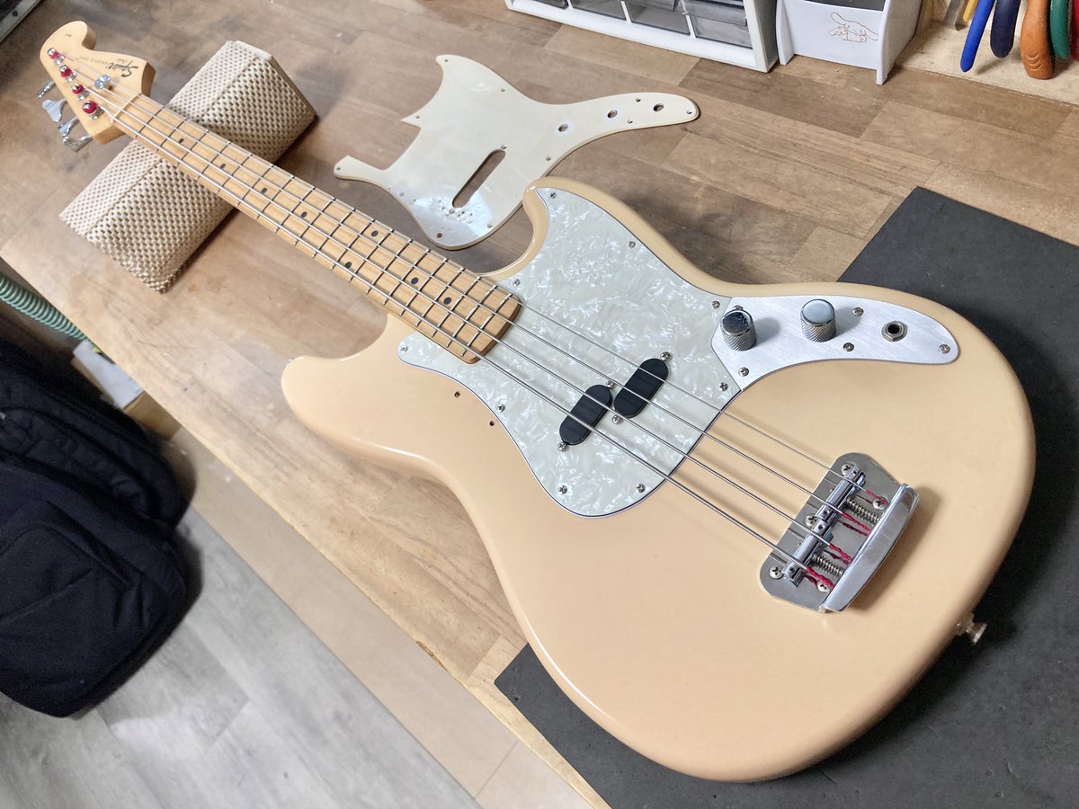 ムスタングベースのピックアップ交換 | 撮っちゃいました3 Squier