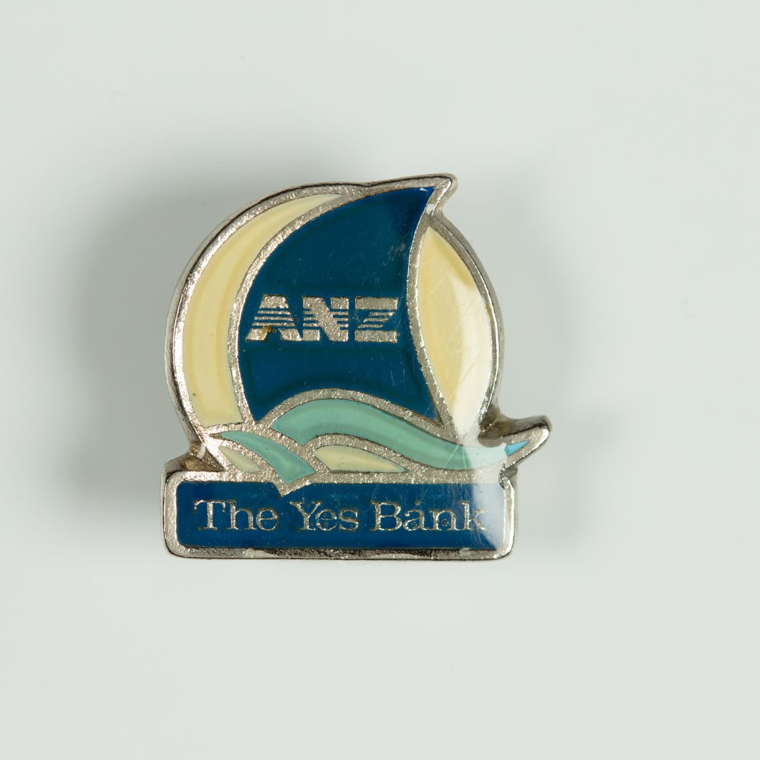 nz_maritime's tweet photo. Any Yachting enthusiasts remember these badges? Our ever-expanding online collection has recently welcomed these Badges from the Whitbread Round the World Race!
See the full collection online: https://t.co/HFYougQHO8
#NZMaritimeMuseum #NZMMDigitisation https://t.co/abxCB6q161