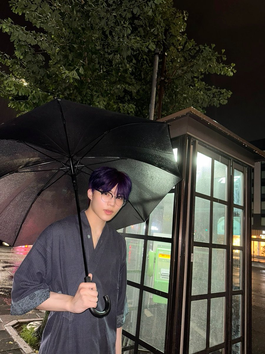 ZB1_jp's tweet image. _💌

日本のZEROSEたちと一緒に過ごせてすごくすごく楽しい時間でした 雨が降って天気があまり良くないなか、日曜日,月曜日 僕たちのために時間を割いてくれて本当にありがとうございます また次も楽しく遊びましょう 愛してます💙

#PARKGUNWOOK #パクゴヌク
#ZEROBASEONE #ZB1