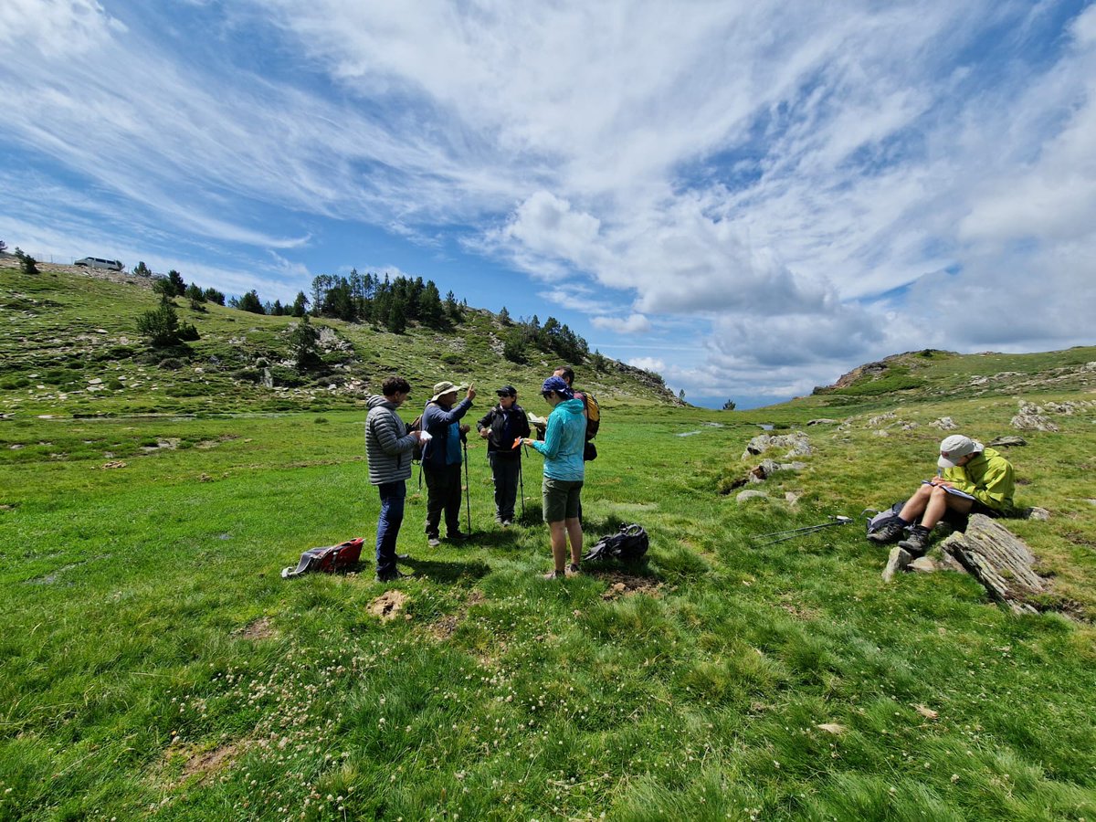 Geografia UAB (@geografia_uab) on Twitter photo Ahir, 2n dia del curs de camp d'estudi d'evolució del paisatge del <a href="/gramp_uab/">GRAMP</a> de <a href="/Geografia_UAB/">Geografia UAB</a> al Centre d'Art i Natura de Farrera i del Parc Natural de l'Alt pels Plaus de Boldís. Amb <a href="/apelachs/">Albert Pèlachs</a> <a href="/CANdefarrera/">Centre d'Art i Natura</a> <a href="/pnaltpirineu/">Parc Natural de l'Alt Pirineu</a> Ahir, 2n dia del curs de camp d'estudi d'evolució del paisatge del <a href="/gramp_uab/">GRAMP</a> de <a href="/Geografia_UAB/">Geografia UAB</a> al Centre d'Art i Natura de Farrera i del Parc Natural de l'Alt pels Plaus de Boldís. Amb <a href="/apelachs/">Albert Pèlachs</a> <a href="/CANdefarrera/">Centre d'Art i Natura</a> <a href="/pnaltpirineu/">Parc Natural de l'Alt Pirineu</a>