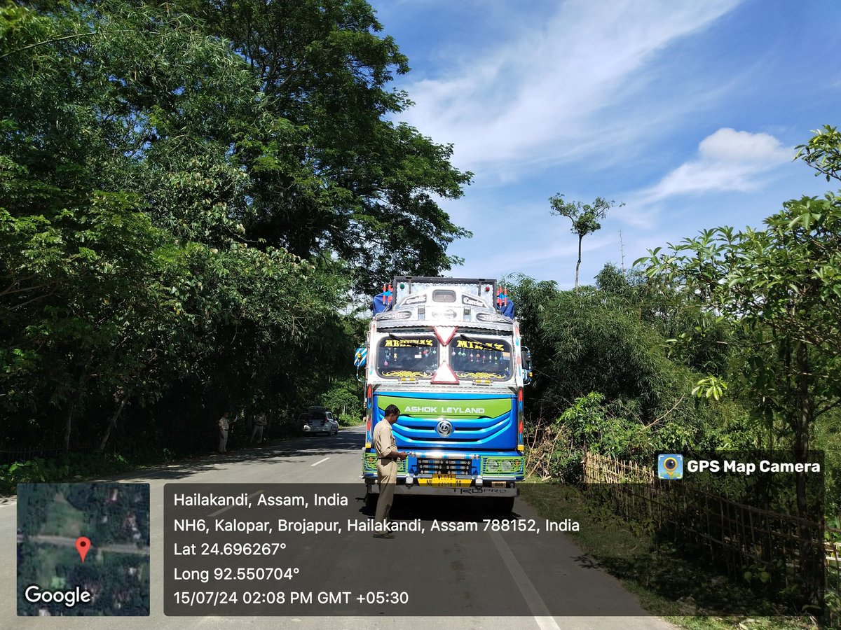DTOHailakandi99's tweet photo. Enforcement drive against various offences on - 15/07/2024
W/O Insurances -01
W/O Helmet -22
Over Speeding -01
W/O PUCC- 02
0thers- 02
@CMOfficeAssam @TransportAssam @Assamroadsafety @keshab_mahanta
@assampolice @gpsinghips #RoadSafety https://t.co/QrQmTitl5I