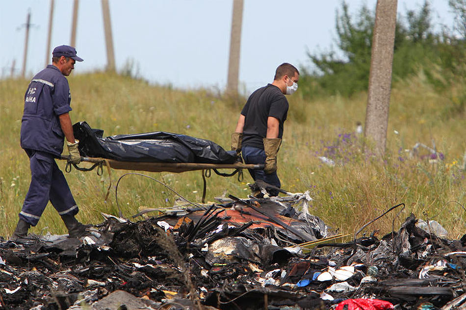 Tsihanouskaya's tweet photo. Today marks 10 years since Flight MH17 was shot down by a Russian missile over 🇺🇦, claiming the lives of all 298 onboard. We honor the memory of those lost &amp; stand in solidarity with all victims of Russia’s aggression. Dictators must be held accountable for their crimes. https://t.co/NJpSABbxn4