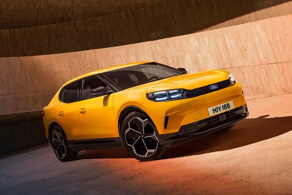 Cadseh1's tweet photo. From 1969 to 1986, Ford brought us the Capri. Every iteration of this car was BEAUTIFUL. 

Now, in 2024, Ford’s bringing us a new Capri which I can only assume was designed by someone with a name like Xander… or Kathleen.

What on earth were they thinking? https://t.co/y2Nd8DYISq