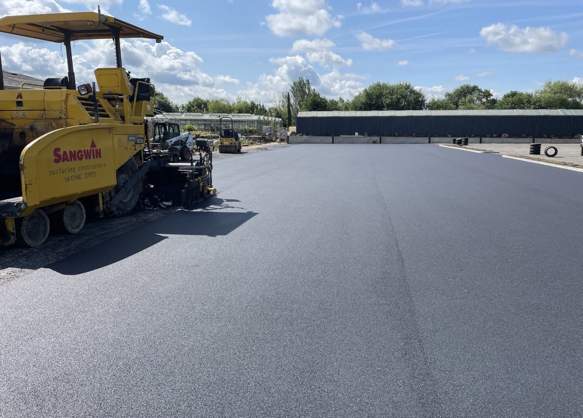 SangwinGroup's tweet photo. Our recent surfacing work at Hutton Cranswick garden centre

#sangwinsurfacing #tarmac #gardencenter #surfacingcontractors https://t.co/BHKacIojoT