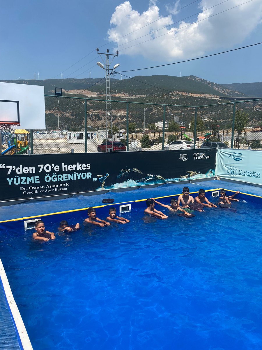 Nurdağı Gençlik ve Spor İlçe Müdürlüğü olarak Yaz Spor Okullarımız devam ediyor.
<a href="/FatmaSahin/">Fatma Şahin</a> <a href="/BBozgeyik_27/">Bünyamin Bozgeyik</a> <a href="/hruhimor/">hruhimor</a> <a href="/demirlevent1/">Levent Demir</a> <a href="/ibrahimh_polat/">İbrahim Halil Polat</a> <a href="/barisayaz/">Barış Ayaz</a> 
Futbol ⚽ 
Basketbol 🏀 
Voleybol 🏐 
Yüzme 🏊
Badminton 🏸 
Atletizm 🏃 
Masa Tenisi 
Okçuluk 🏹 
Taekwondo 🥋