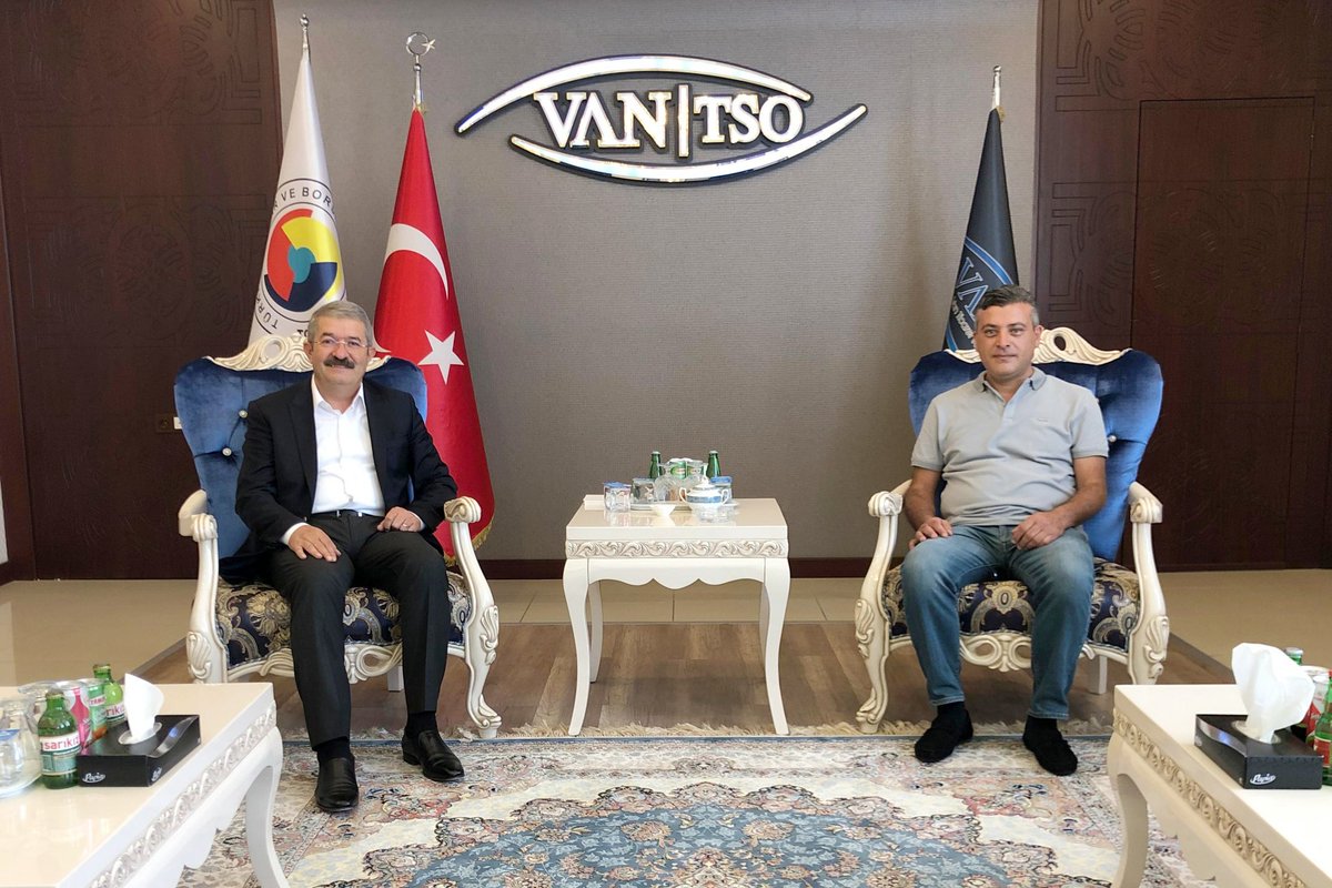 Odamıza nezaket ziyaretinde bulunan Van Otelciler ve Turizmciler Derneği (VANOTED) Yönetim Kurulu Başkan Yardımcıları Sn. Emre Değer ve Sn. Hikmet Çakır ile Yönetim Kurulu Üyeleri Sn. Ayla Yüreğen, Mehmet Servet Arslan ve Ruşen Güneş; Yönetim Kurulu Başkanımız Necdet Takva ve