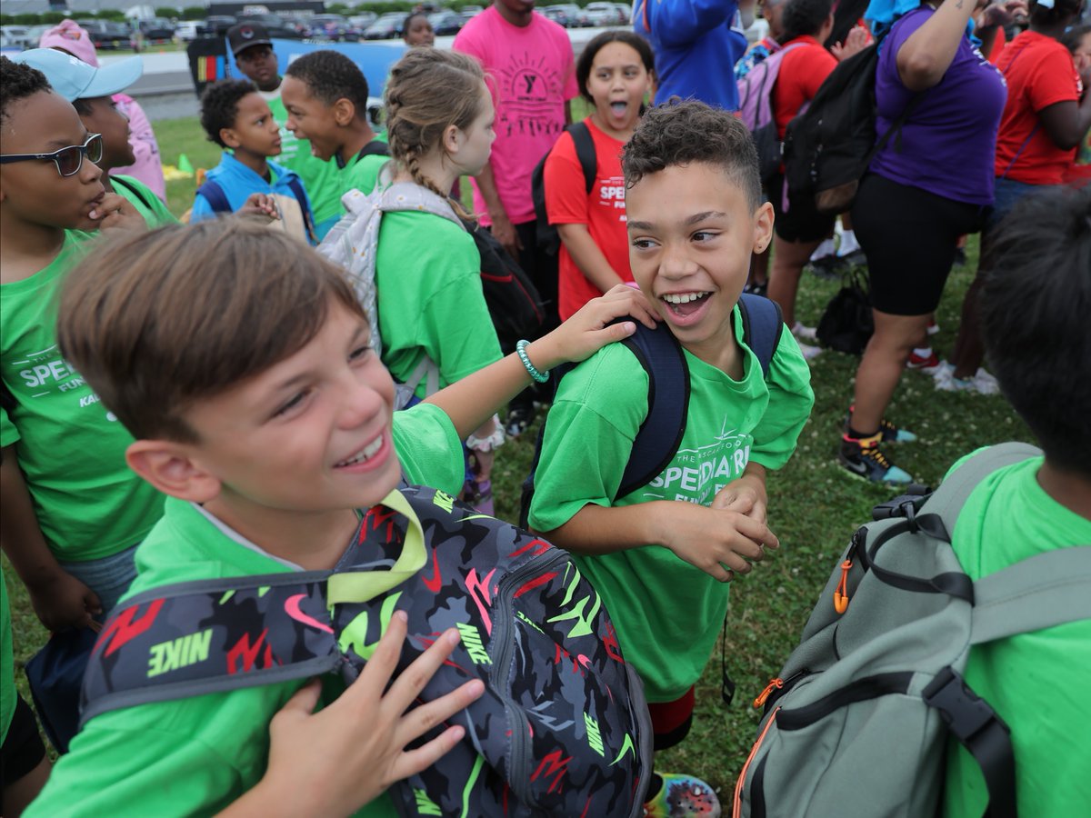 NASCAR_FDN's tweet photo. These smiles are irreplaceable. π«π #Speediatrics https://t.co/leeudbk2L6