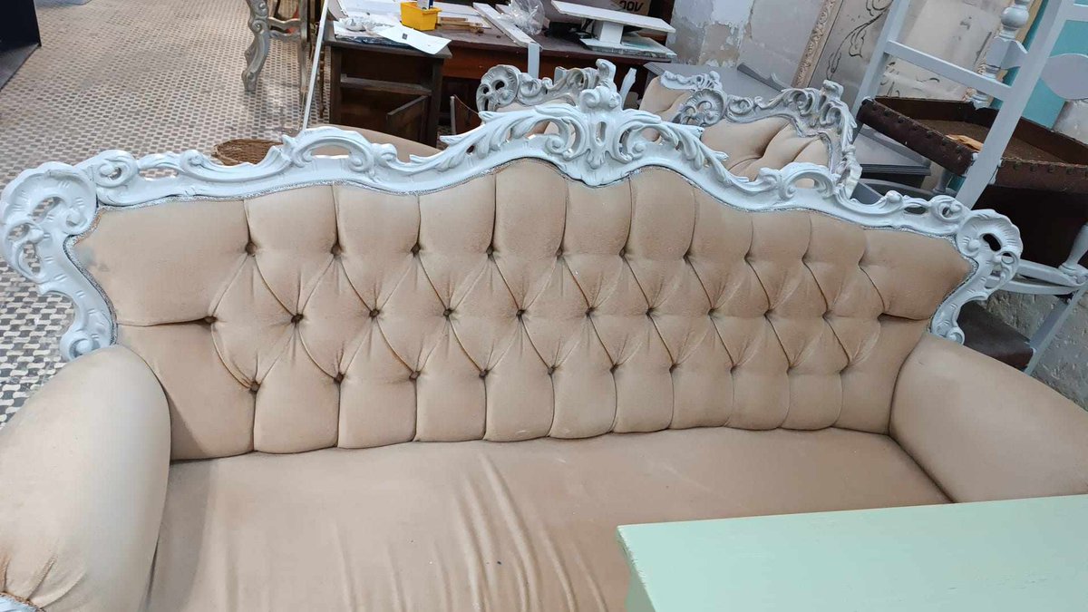 ShabbyChicMlt's tweet photo. We can also assist you with all your upholstery needs, offering you FREE TRANSPORTATION of your items, from and back to your front door.
#shabby #chic #malta #upholstery #free #transport #items #chairs #delivery #work https://t.co/HSeymLUy8Z