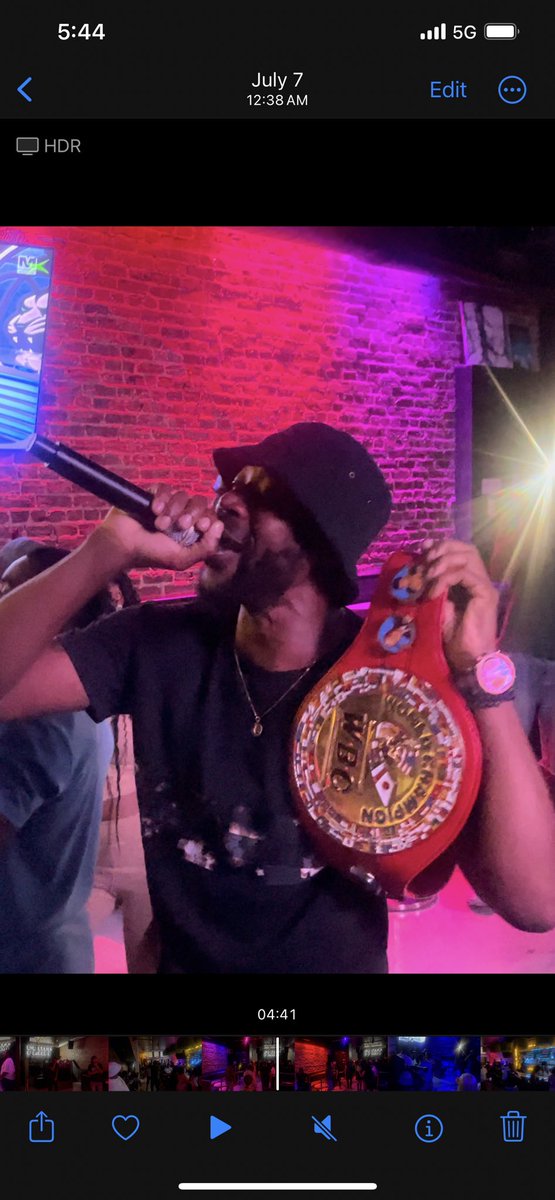 MakeniAlatari's tweet photo. We Outside Tour Pt 4(7/6 DC Edition) lituation recap performance😤💥💥(Makeni Alatari)💥💥😤live @weoutsidetour #dc #md #va #dmv #tour #indiemusic #independentartist #indie #club #show #photography #concert #music #livemusic #concertseries #concertseason #concertshots #summer https://t.co/gNtmuOpDoR