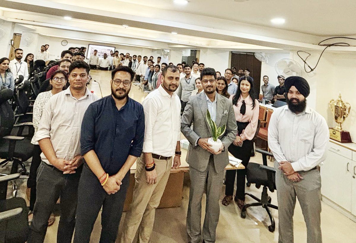 jaxayshah's tweet photo. Had a wonderful interaction with the young professionals of the Swachh vertical of QCI. I encouraged them to uphold their transparency and integrity while seizing the opportunity to serve the nation. I was also impressed to see how they keep hard work, passion, and the joy of working as integral parts of their endeavours.

@PMOIndia, @narendramodi, @PiyushGoyal, @CimGOI, @DPIITGoI, @QualityCouncil