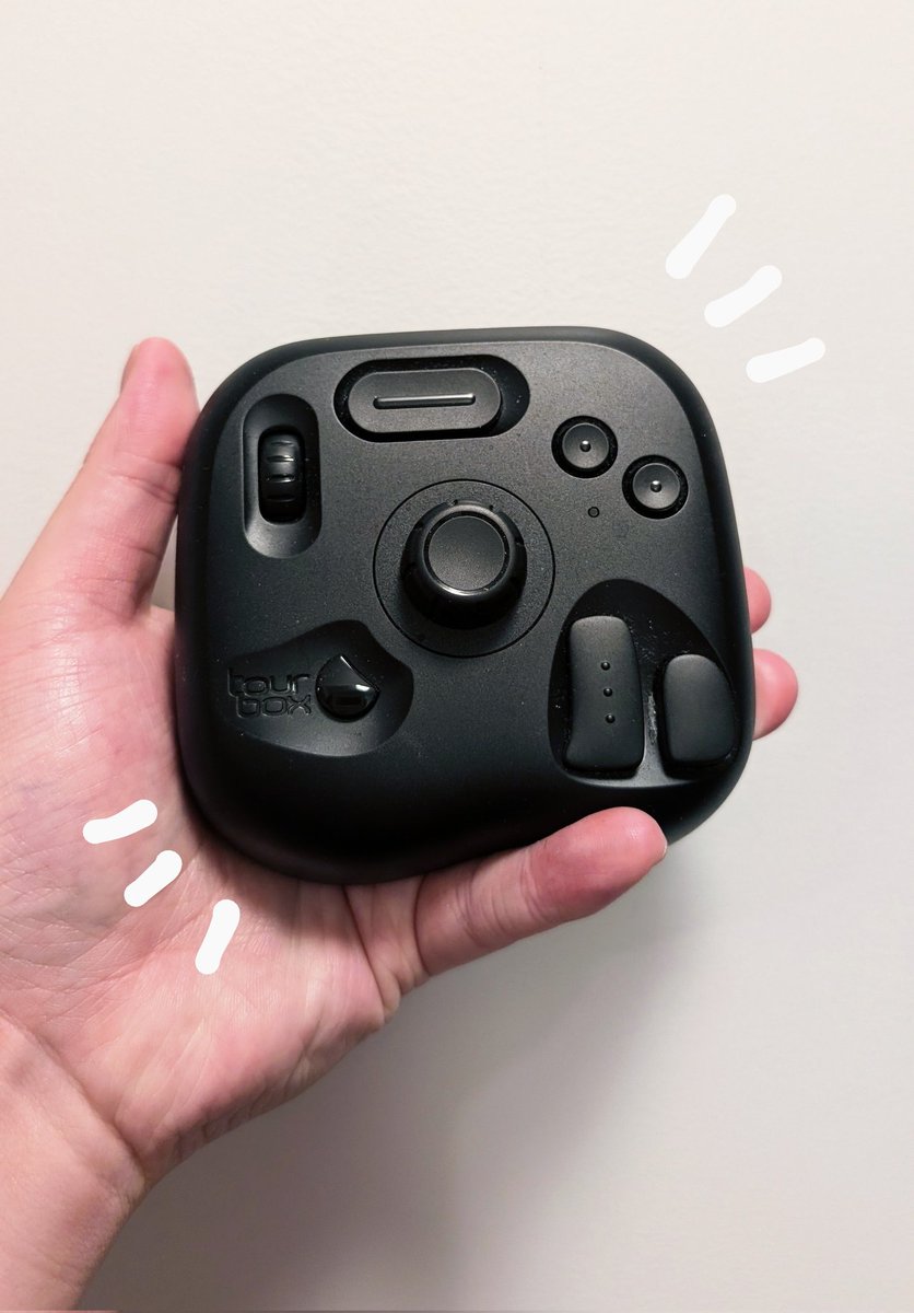 Wooo new TourBox! This is their newest product (TourBox Lite)! I'll be testing this new toy in the next few days 🐻✨

I've been using the elite one for a long time and love it so I'm not worried xD