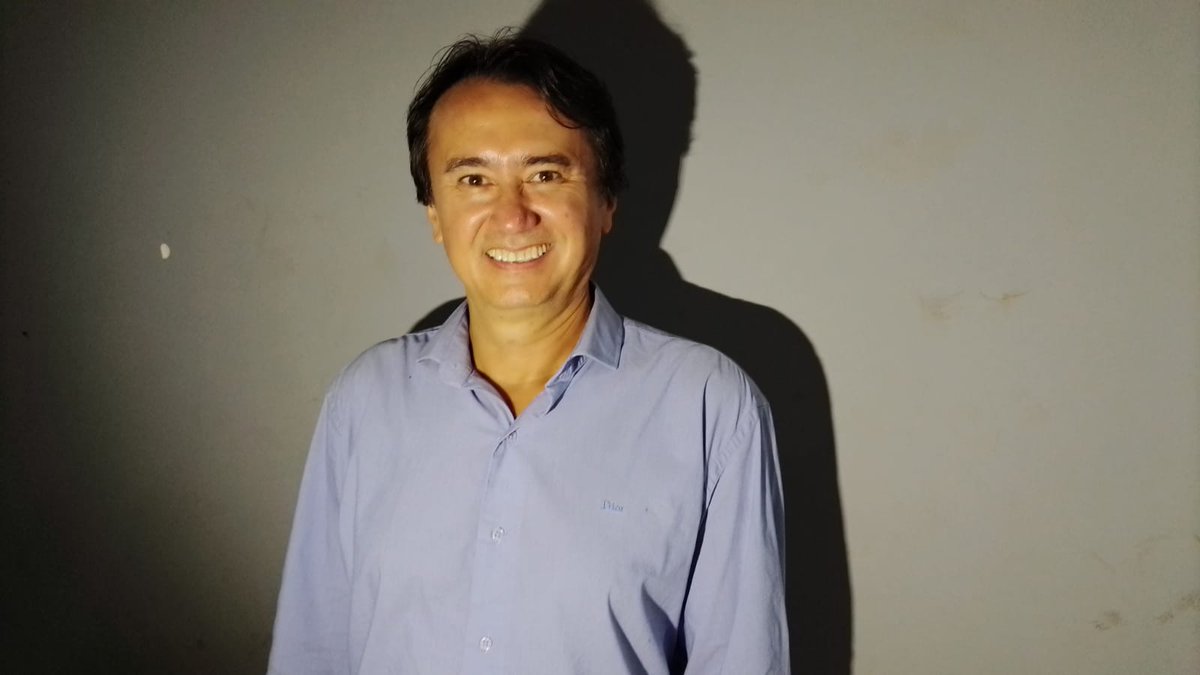 Lamento muchísimo la pérdida de mi querido amigo Hugo Kovalski. Lo vamos a extrañar. Mis condolencias a la familia.