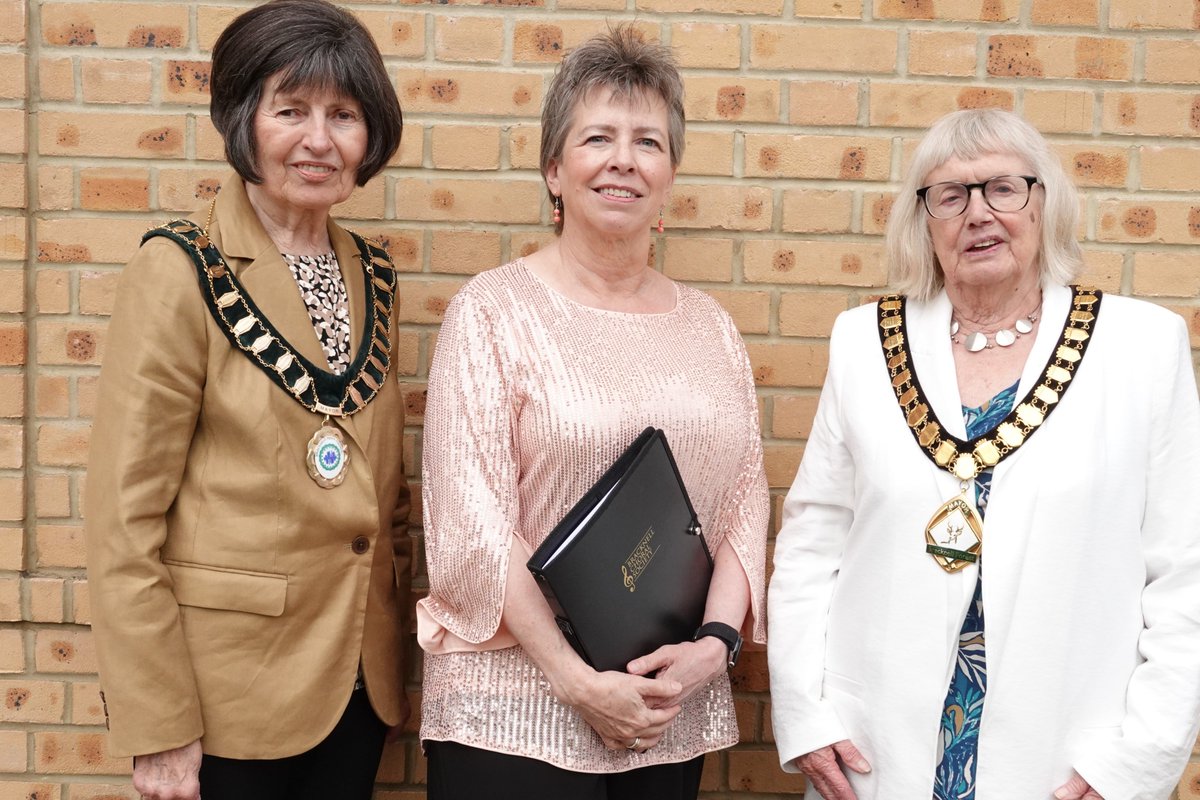 Bracknell Town Mayor tweet media