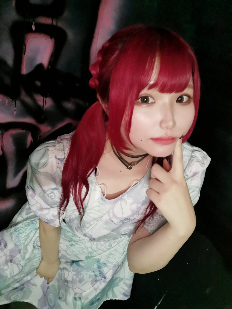 ui__hat's tweet photo. 死んだ魚を抱きしめて
虹色の鱗にキスをして
 #HaT  #HATEandTEARS https://t.co/5Ivmt6yZvG
