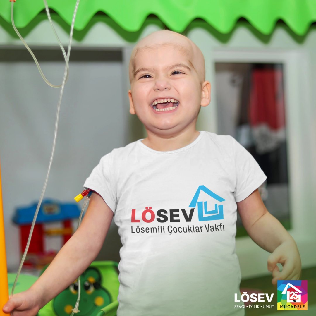 losev1998's tweet photo. "LÖSEV Lösemisiyim❣️"
Her sabah umutla uyanıyorum, moralim hep yüksek✨
Kan değerlerim çok iyi ve yanımda bana güç veren harika doktorlarım var🤗
LÖSANTE'de, adeta kendi evimdeymiş gibi tedavi görüyorum💯
Bu zorlu yolculukta bana destek olan herkese teşekkür ediyorum💐 https://t.co/Ue4TeSuaLu