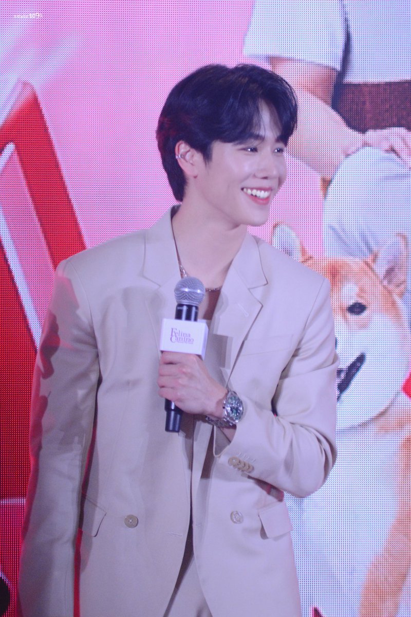 NUMINT091's tweet photo. ใส่ชุดนี้แล้ว ดูดี มากก ฮือออ  คสข สุด ๆ🫶🏻🥺🤍🤏🏻

—17/07/67—

#FelinaCaninoYes9Happy
@warwanarat #warwanarat https://t.co/qNePJrj8Wf