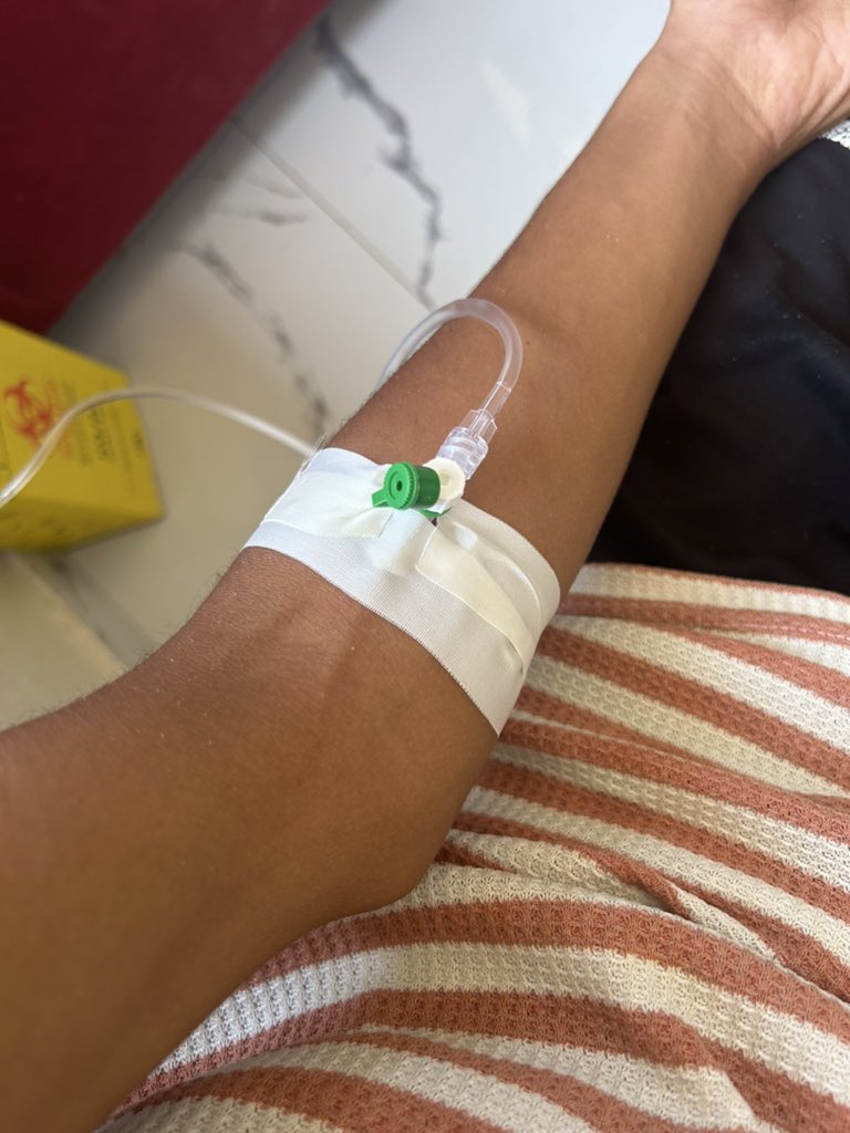 BasharInshasi's tweet photo. In addition to displacement, fear and death, we are suffering from diseases. This is me, after I was supposed to finish my first year of study as a doctor. I go to the hospital to treat for this reality that we don’t deserve. Help me get my life back 😞

https://t.co/kHsg9AbGRm https://t.co/7j5iOeuZQ4