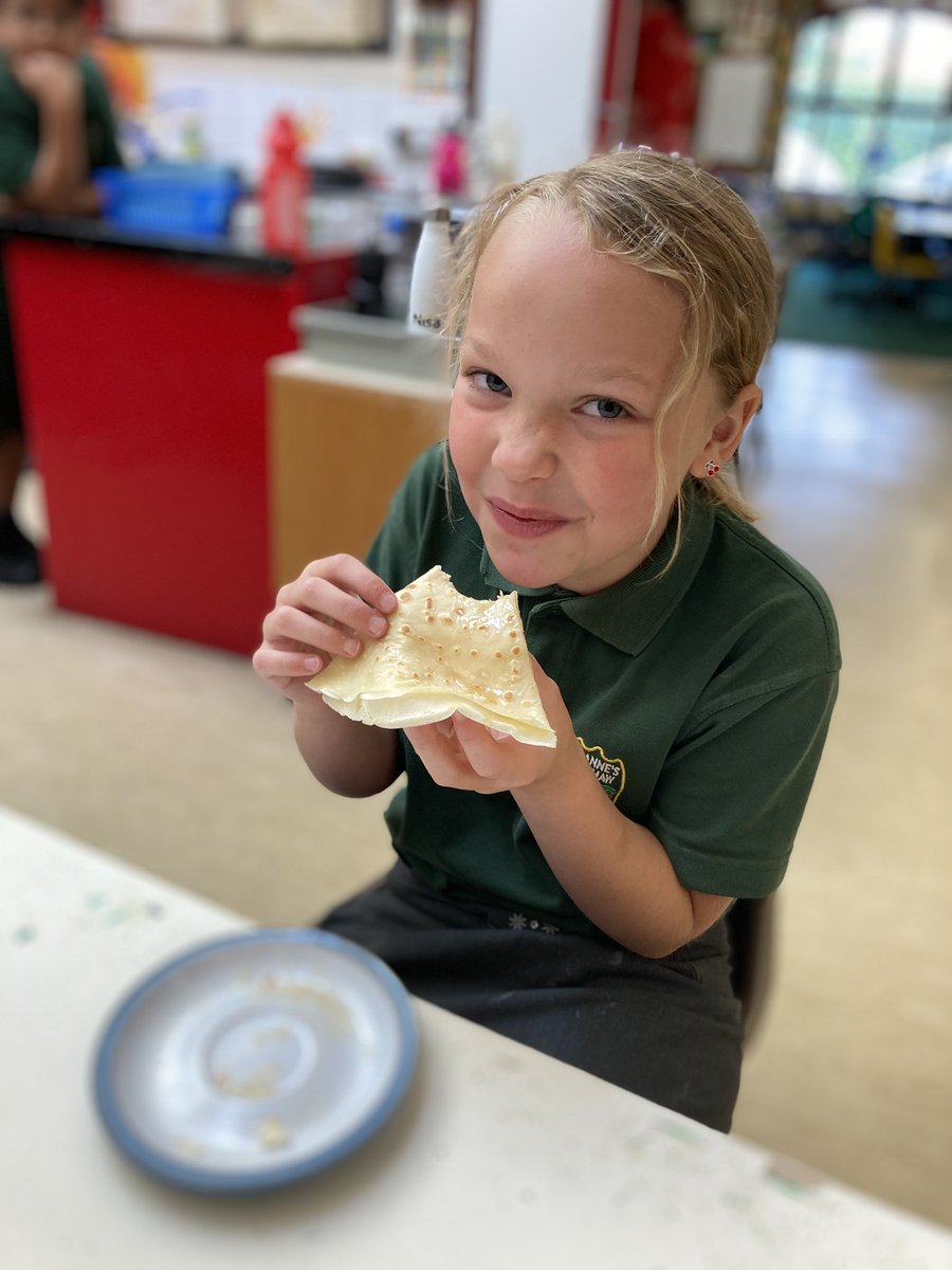 Miss CS and Mrs MY tweet media