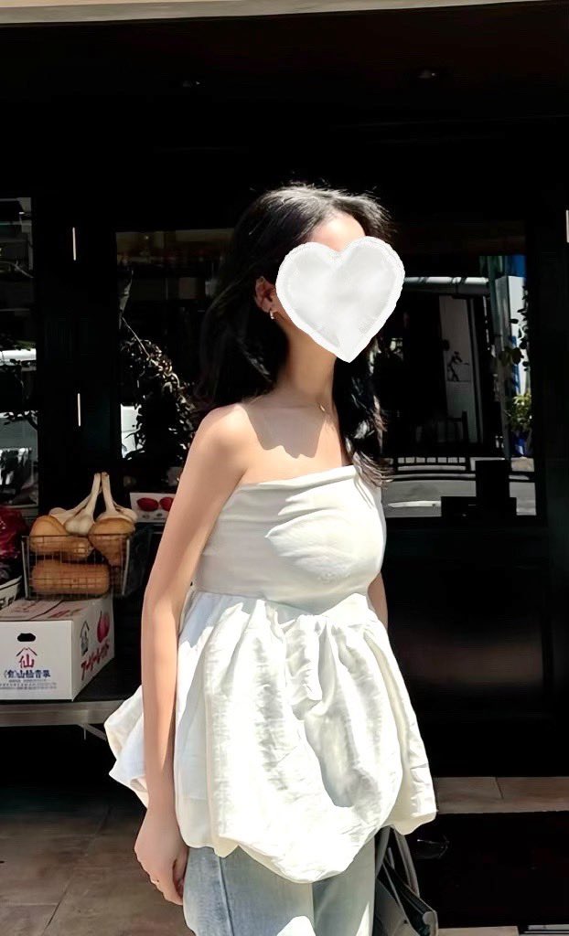 yuit0422's tweet photo. 友達に撮られた写真、別人すぎて草
同じ服でもこうも違うかwwwwwwwwwww

ダイエット前 | 56~7kg → ダイエット後 | 48kg https://t.co/dWDLItucY9