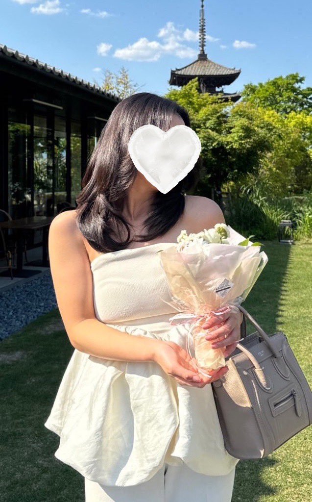 yuit0422's tweet photo. 友達に撮られた写真、別人すぎて草
同じ服でもこうも違うかwwwwwwwwwww

ダイエット前 | 56~7kg → ダイエット後 | 48kg https://t.co/dWDLItucY9