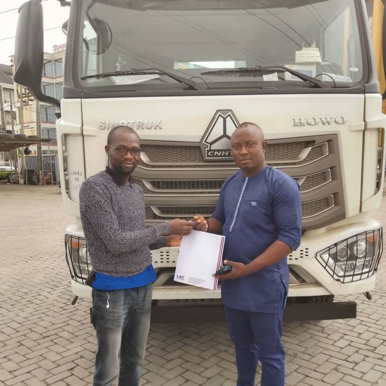 lactns_'s tweet photo. Congrats to our Topdara stores, on their new powerhouse HOWO truck with a semi-trailer body! Ready to take on the toughest jobs.💪

#HOWO #SemiTrailer #HeavyDuty #NewDelivery #truckownership #HOWOTrucks #reliability #performance #productivity #lactrucksandspares https://t.co/aA6mo61q4S