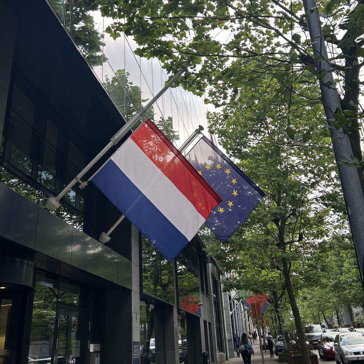 Today, 10 years ago, Malaysia Airlines flight MH17 was brought down over eastern Ukraine. The flight from Amsterdam to Kuala Lumpur carried 298 people, including 196 Dutch nationals. We fly the flag at half-mast in their honor. 

#MH17