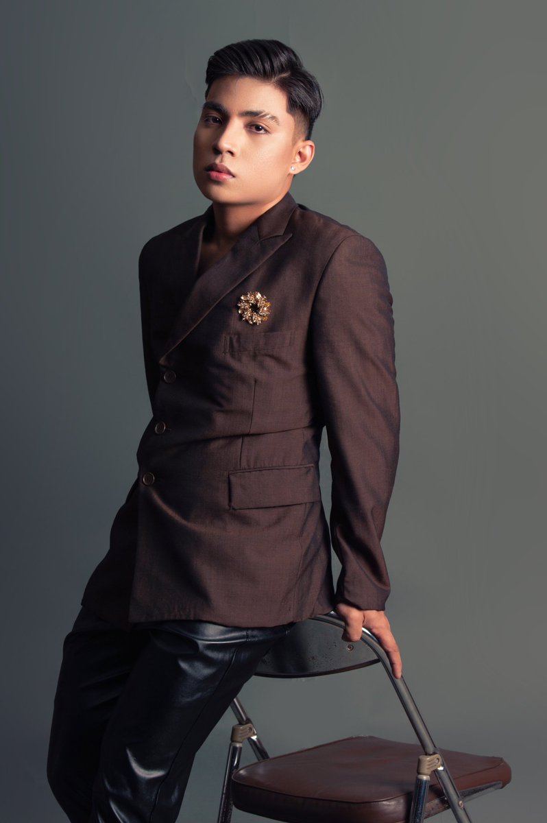SonnyjayDC_'s tweet photo. He looks like the good boy he's never been ahehehehe. 🤣😁 https://t.co/dwwoxlnZOg